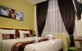 Biz Boulevard Hotel